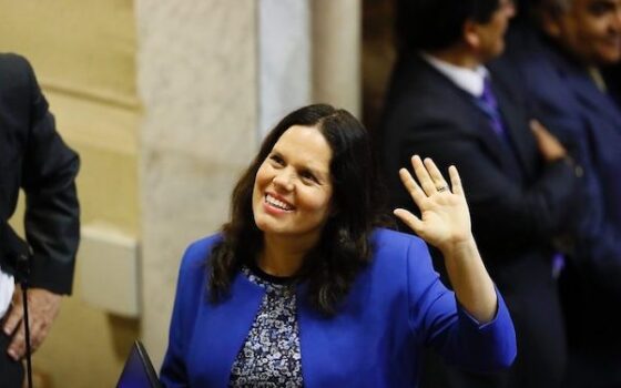 La ministra de defensa tiene la palabra