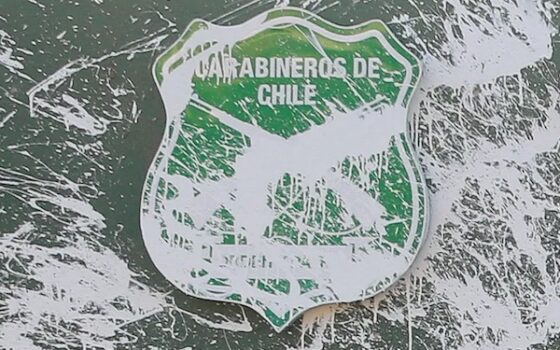 Apoyo a Carabineros, sin letra chica