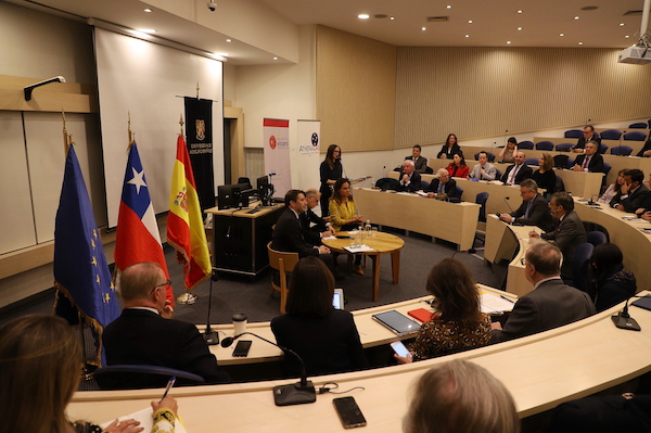 Seminario “América Latina y Unión Europea: una mirada cruzada”