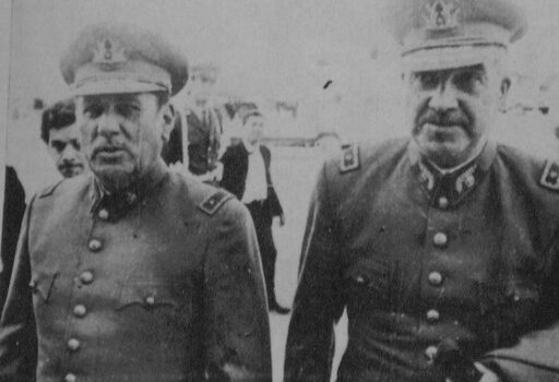 Los generales Schneider y Prats