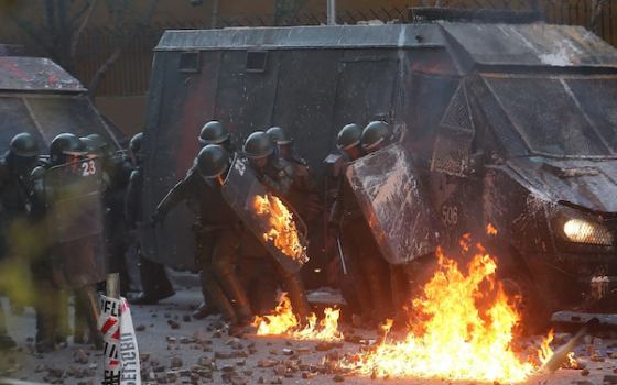 La responsabilidad política y de la cadena de mando militar y policial
