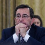ENTREVISTA | John Griffiths y críticas de Boric a EE.UU.: “Estos temas no se canalizan por las redes sociales”