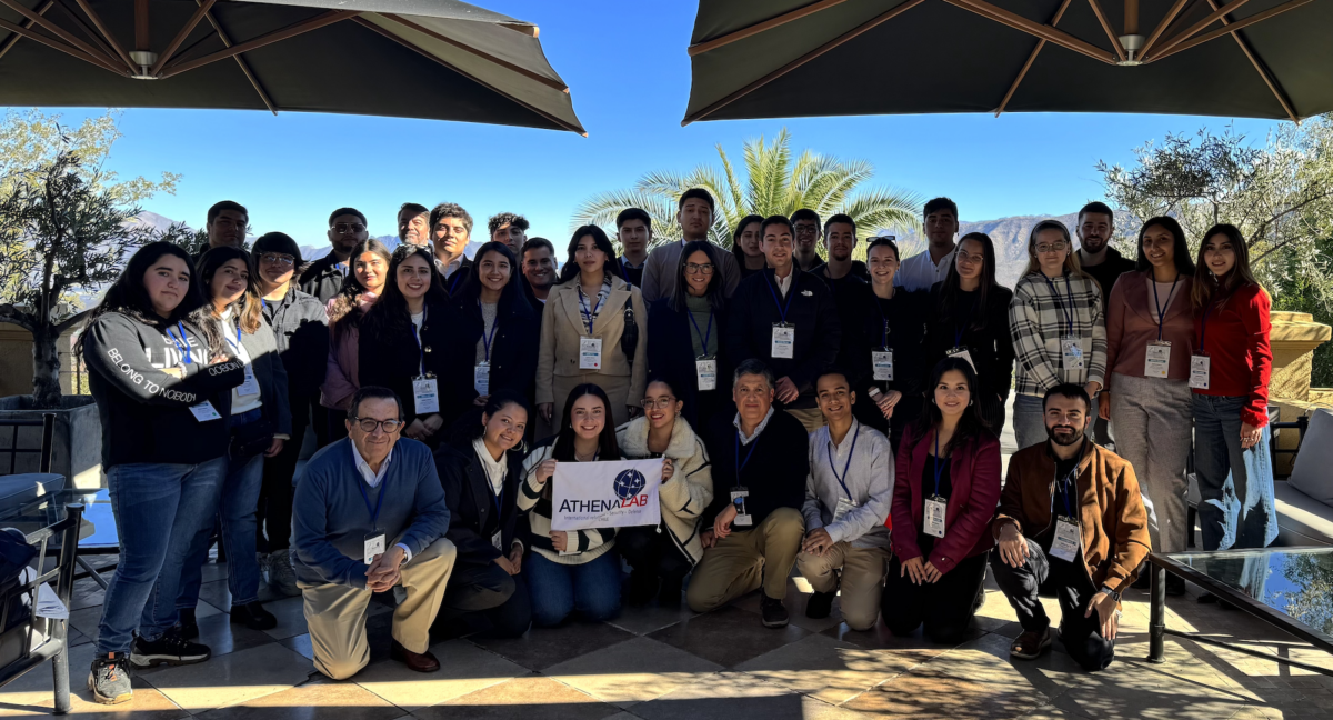 ACADEMIA ATHENALAB | AthenaLab realizó taller de formación de jóvenes de invierno