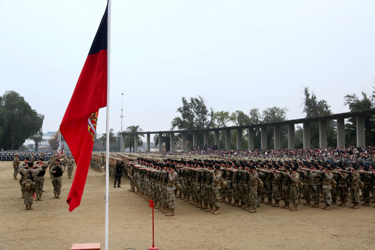 COLUMNA | Los pendientes de la Defensa Nacional de Chile