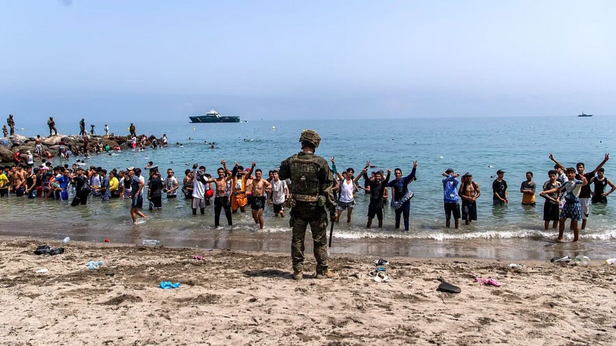 La crisis de Ceuta y el retorno de la frontera como instrumento: Claves del episodio migratorio en España el 30 y 31 de julio de 2026
