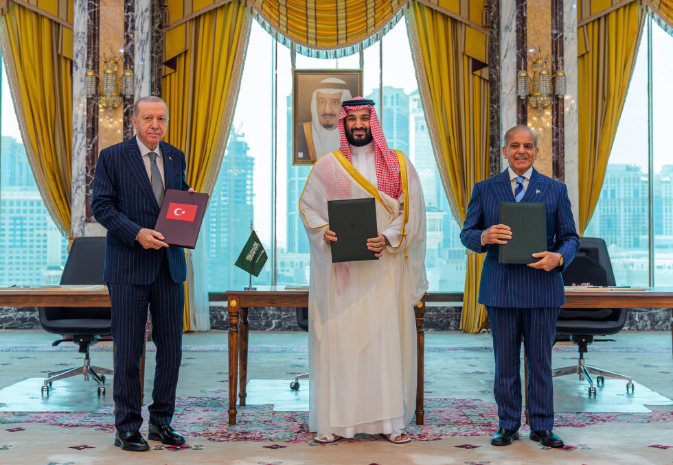 El pacto de La Meca y el nuevo mercado de la disuasión: Claves del acuerdo de defensa colectiva entre Arabia Saudita, Turquía y Pakistán