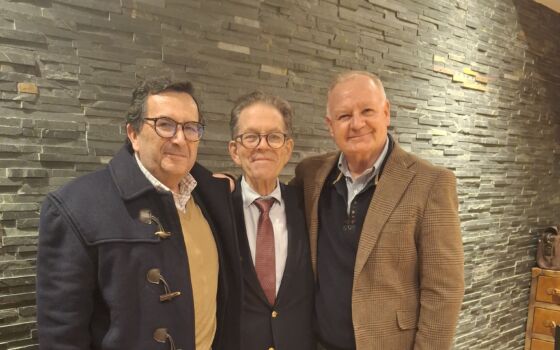 Director Ejecutivo de AthenaLab y Director de Asuntos Internacionales sostienen encuentro con Arthur Laffer