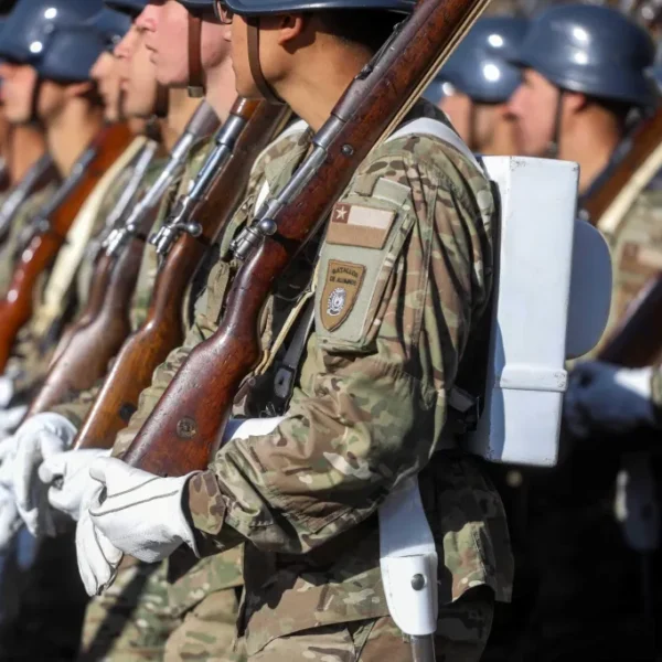 Ejército de Chile, siempre vencedor, jamás vencido