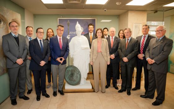 AthenaLab se reúne con el Cónsul General de Bolivia en Chile